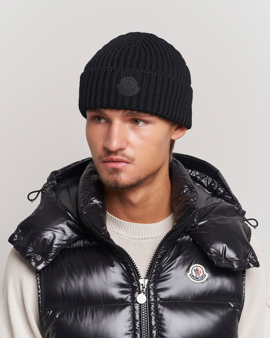 Hombres | Moncler Tonal Logo Beanie Black | Moncler | Tonal Logo Beanie Black
