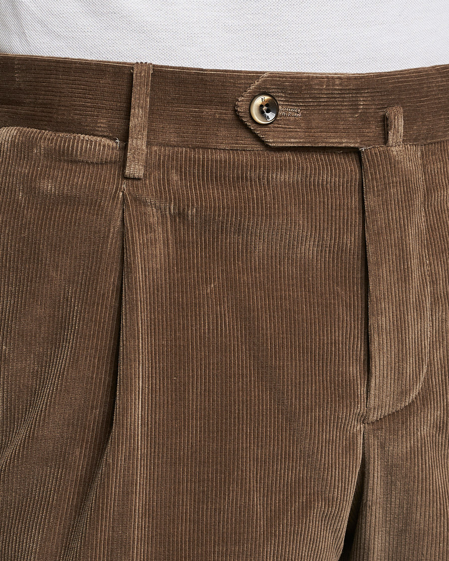 Hombres | Pantalones | PT01 | Slim Fit Pleated Corduroy Trousers Taupe