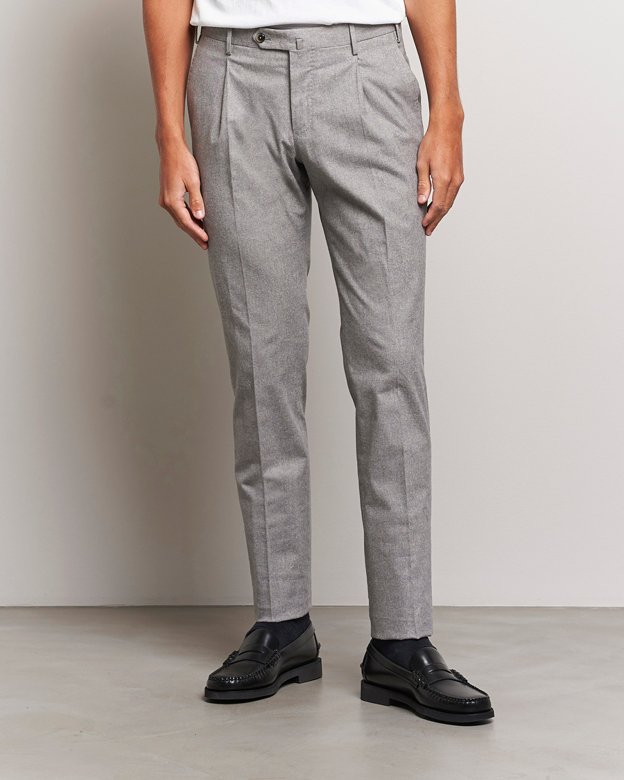 Hombres | Pantalones | PT01 | Slim Fit Pleated Cotton Flannel Trousers Light Grey