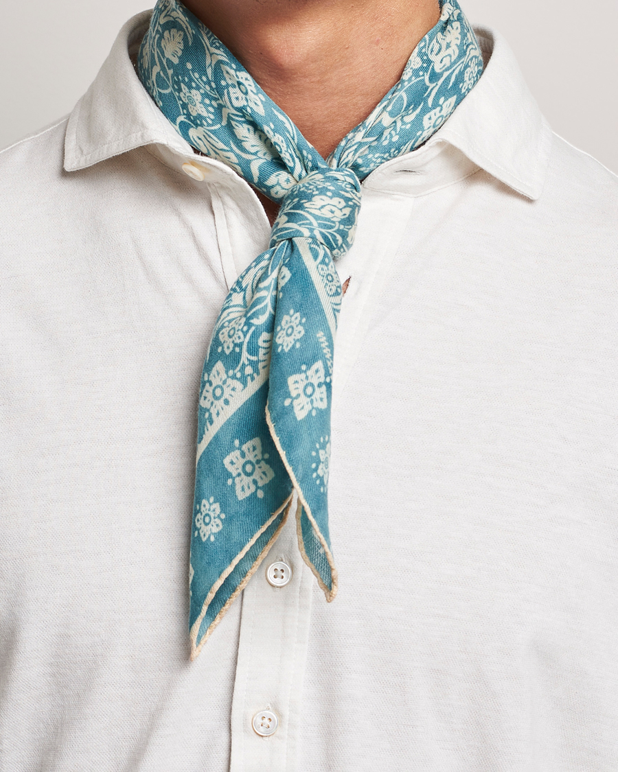 Hombres | Massimo Alba Printed Cashmere Bandana Turchese | Massimo Alba | Printed Cashmere Bandana Turchese