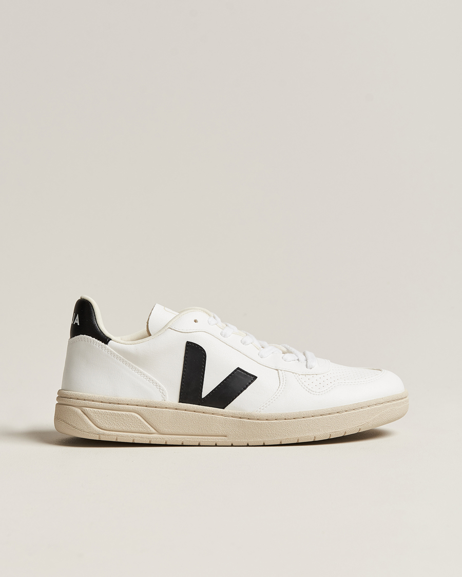 Hombres | Veja V-10 Vegan Leather Sneaker White/Black | Veja | V-10 Vegan Leather Sneaker White/Black