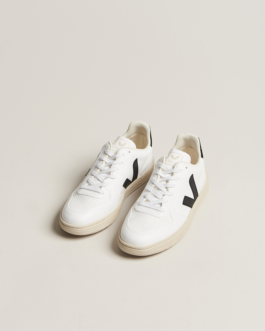 Hombres | Zapatillas blancas | Veja | V-10 Vegan Leather Sneaker White/Black