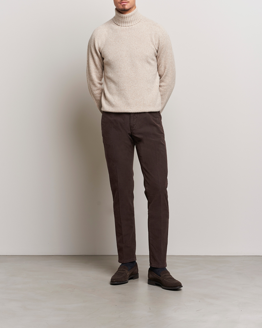 Hombres | Pantalones | Incotex | Slim Fit Garment Dyed Slacks Dark Brown