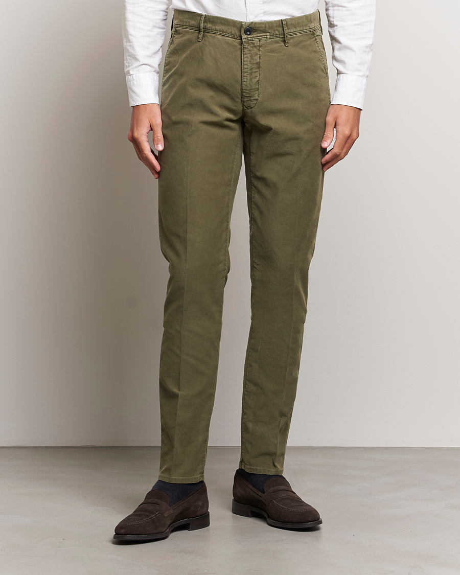 Hombres | Pantalones | Incotex | Slim Fit Garment Dyed Slacks Military