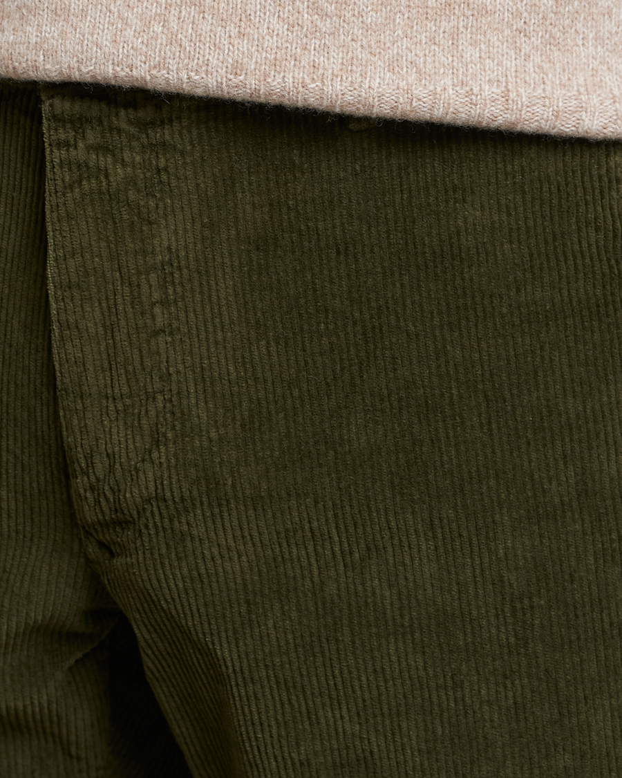 Hombres | Pantalones | Incotex | Slim Fit Leisure Cord Slacks Forest Green