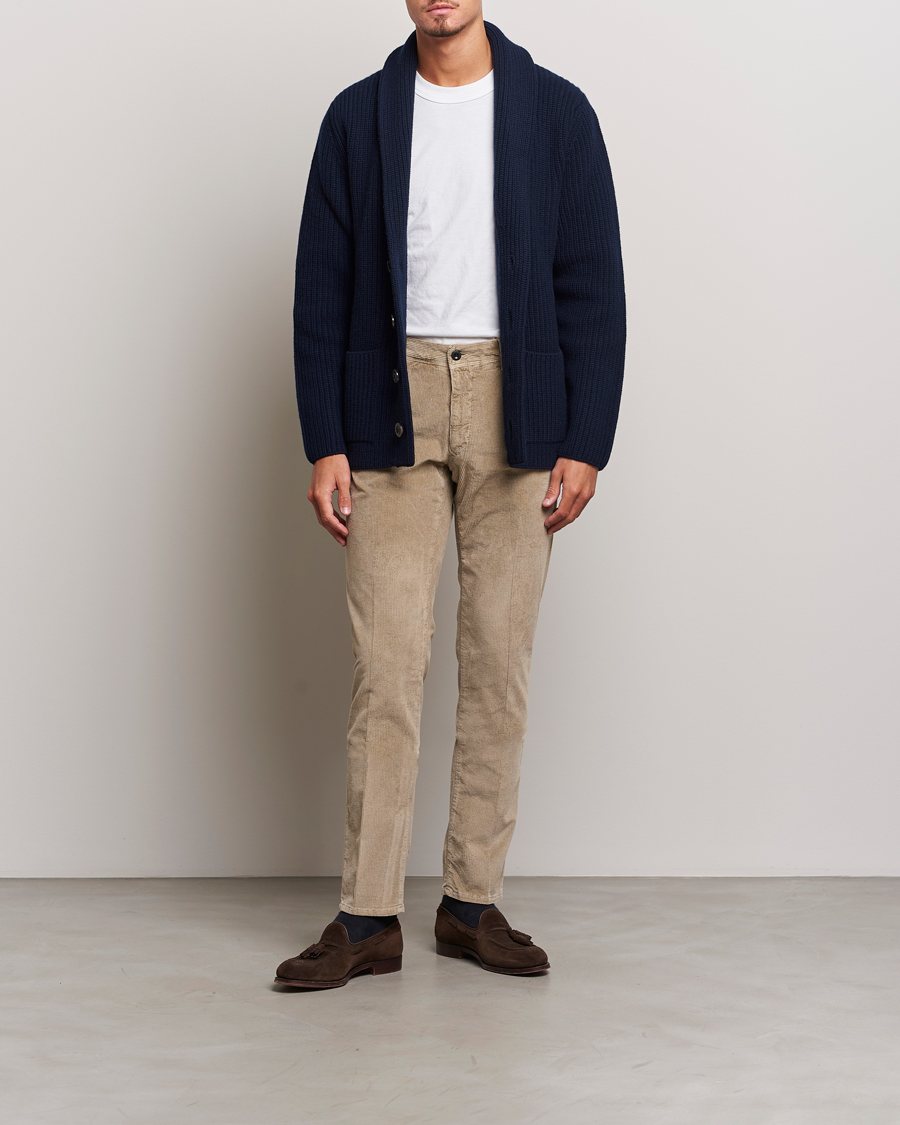 Hombres | Pantalones | Incotex | Slim Fit Leisure Cord Slacks Beige