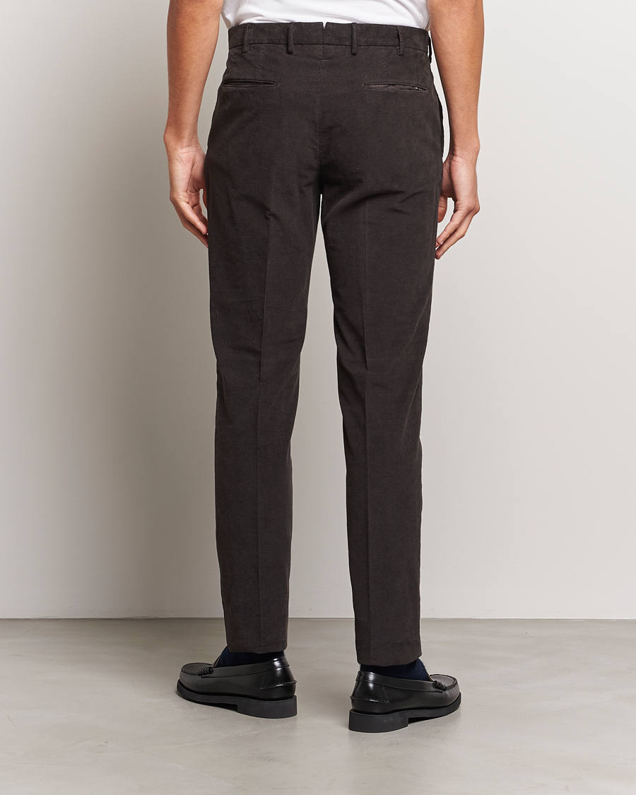 Hombres | Pantalones | Incotex | Slim Fit Soft Corduroy Trousers Dark Brown