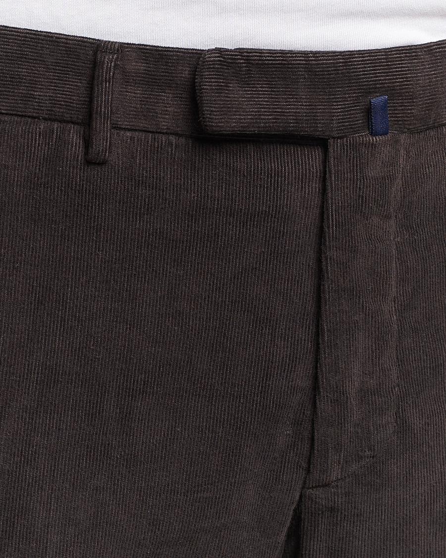 Hombres | Pantalones | Incotex | Slim Fit Soft Corduroy Trousers Dark Brown