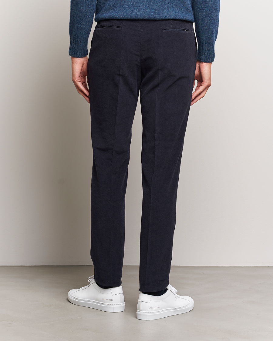 Hombres | Pantalones | Incotex | Slim Fit Soft Corduroy Trousers Navy