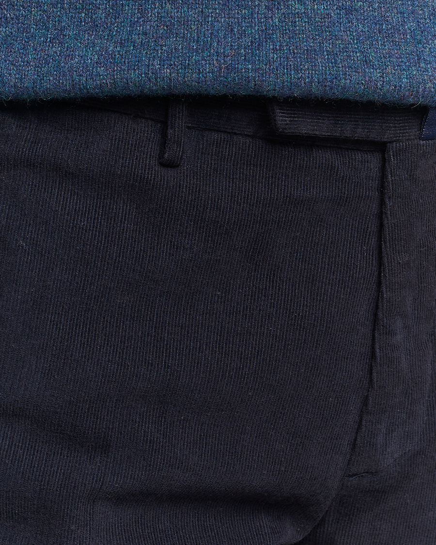 Hombres | Pantalones | Incotex | Slim Fit Soft Corduroy Trousers Navy