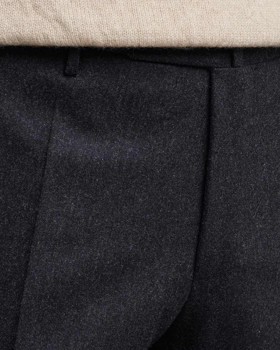 Hombres | Pantalones | Incotex | Slim Fit Carded Flannel Trousers Dark Grey
