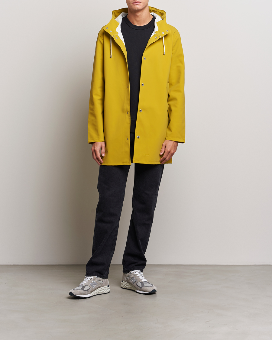 Hombres | Abrigos y chaquetas | Stutterheim | Stockholm Raincoat Suede Gold