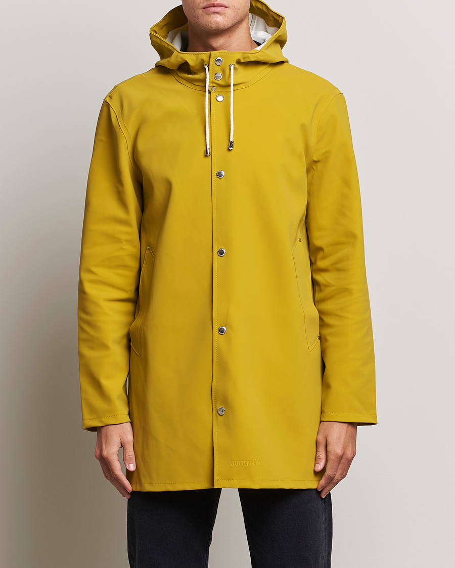 Hombres | Abrigos y chaquetas | Stutterheim | Stockholm Raincoat Suede Gold