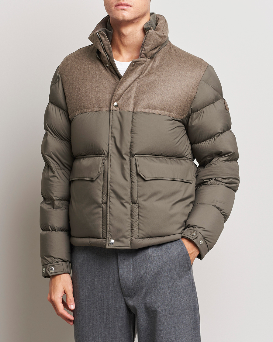 Hombres | Abrigos y chaquetas | Moncler | Mussala Short Down Parka Taupe