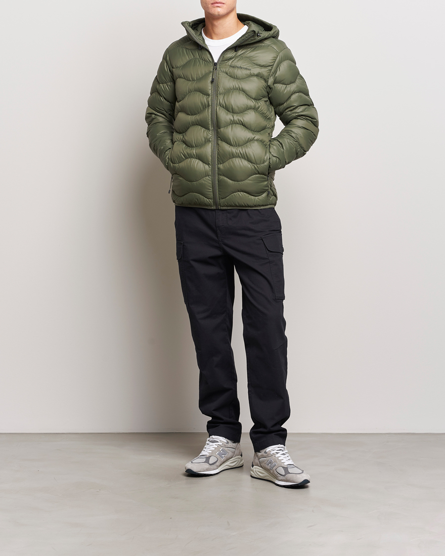 Hombres | Abrigos y chaquetas | Peak Performance | Helium Down Hooded Jacket Pine Needle