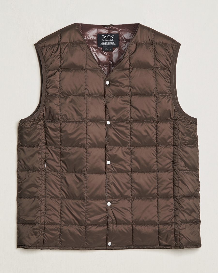 Hombres | Abrigos y chaquetas | TAION | V-Neck Lightweight Down Vest Dark Choco