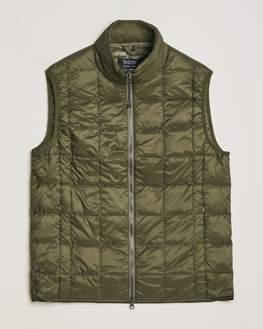 Hombres | Abrigos y chaquetas | TAION | High Neck Full Zip Lightweight Down Vest Dark Olive