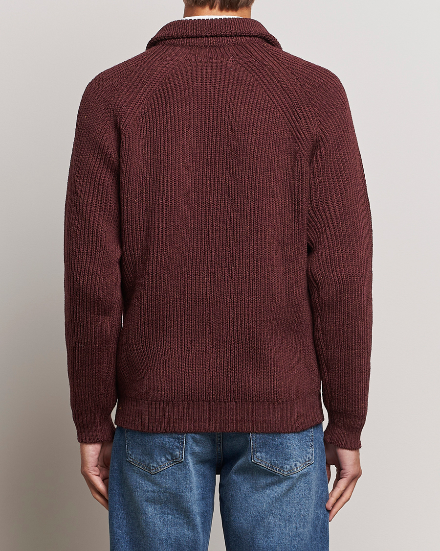 Hombres | Jerséis y prendas de punto | Peregrine | Ford Knitted Wool Half Zip Shiraz
