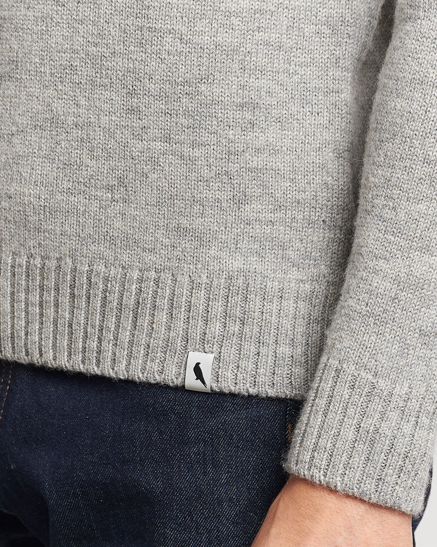 Hombres | Jerséis y prendas de punto | Peregrine | Maker's Stitch Merino Polo Light Grey