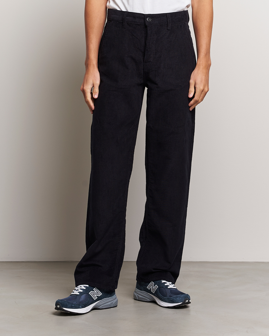 Hombres | Pantalones | Nudie Jeans | Tuff Tony Corduroy Pants Navy