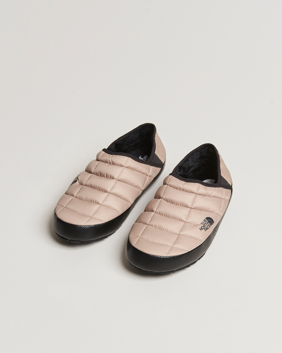 Hombres | The North Face Thermoball Traction Mule Khaki | The North Face | Thermoball Traction Mule Khaki