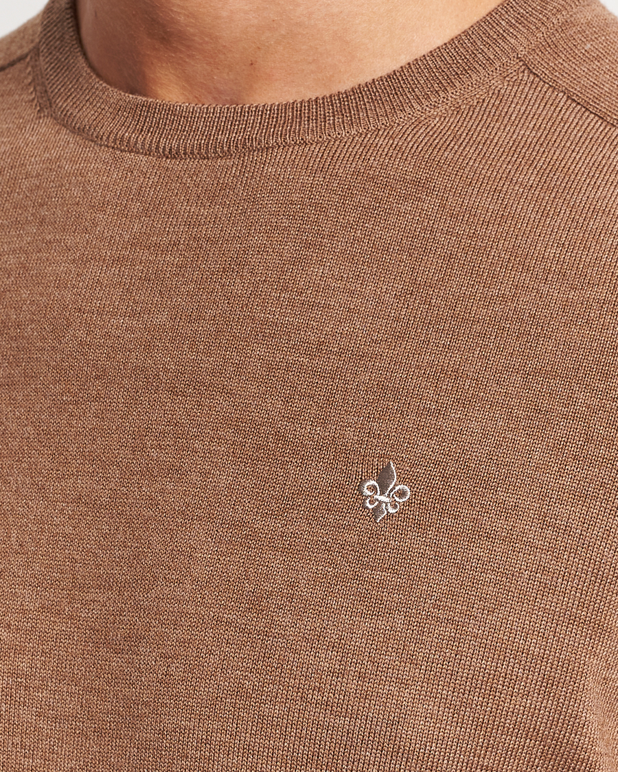 Hombres | Jerséis y prendas de punto | Morris | Merino Crew Neck Pullover Camel
