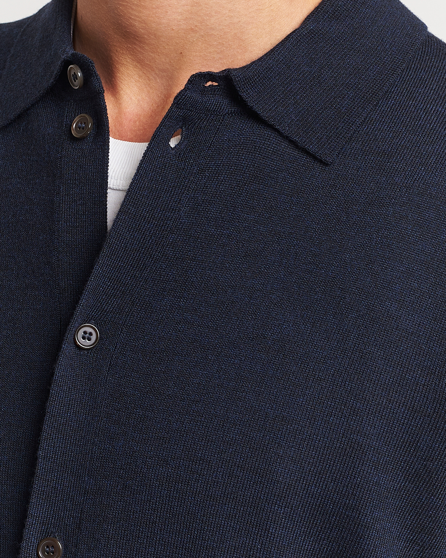 Hombres | Jerséis y prendas de punto | Morris | Merino Knitted Shirt Navy