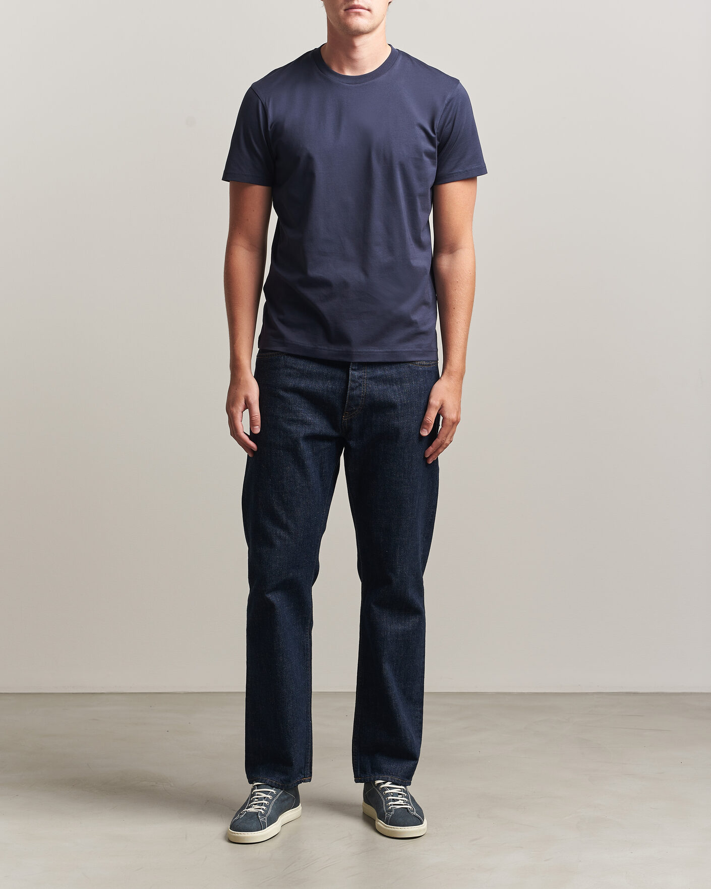 Hombres | Camisetas | Sunspel | Riviera Midweight T-Shirt Navy