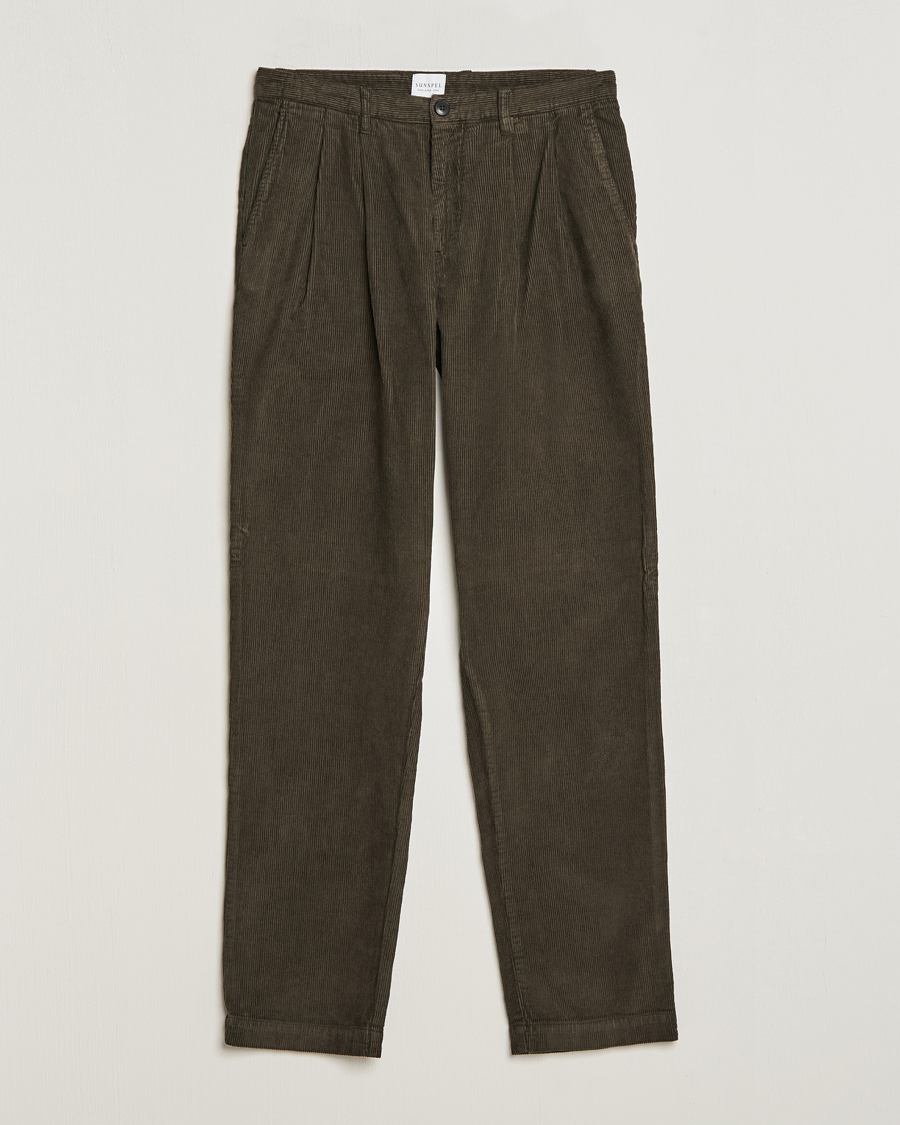 Hombres | Pantalones | Sunspel | Corduroy Double Pleat Trousers Coffee