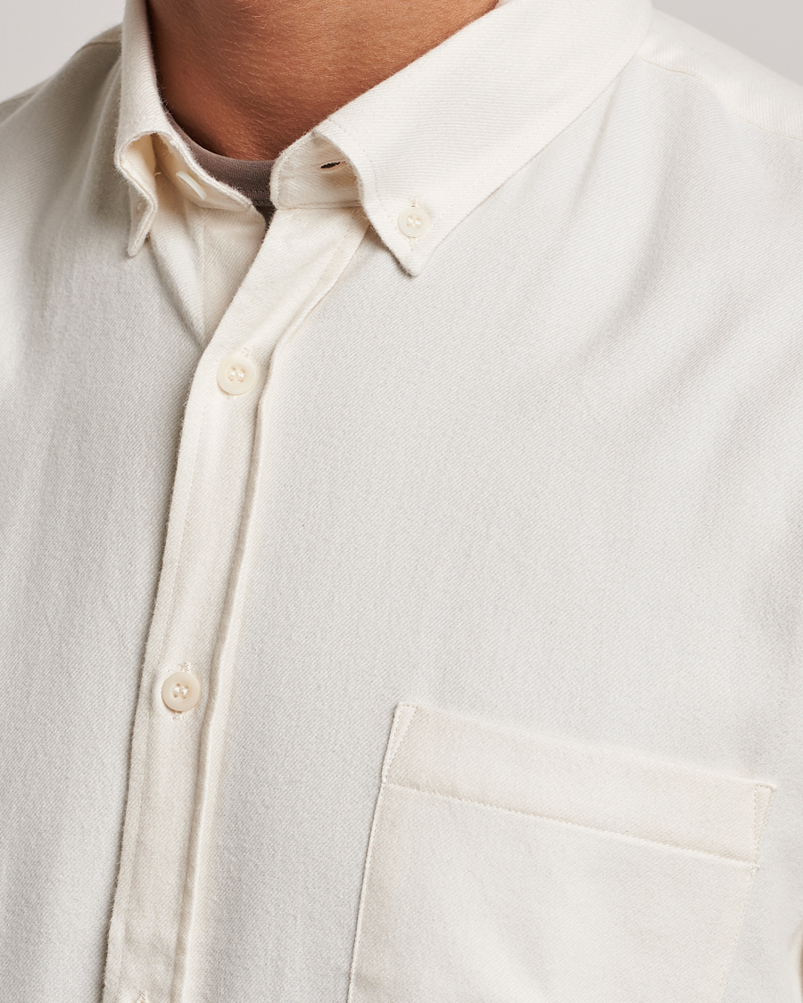 Hombres | Camisas | Sunspel | Brushed Cotton Flannel Shirt Ecru