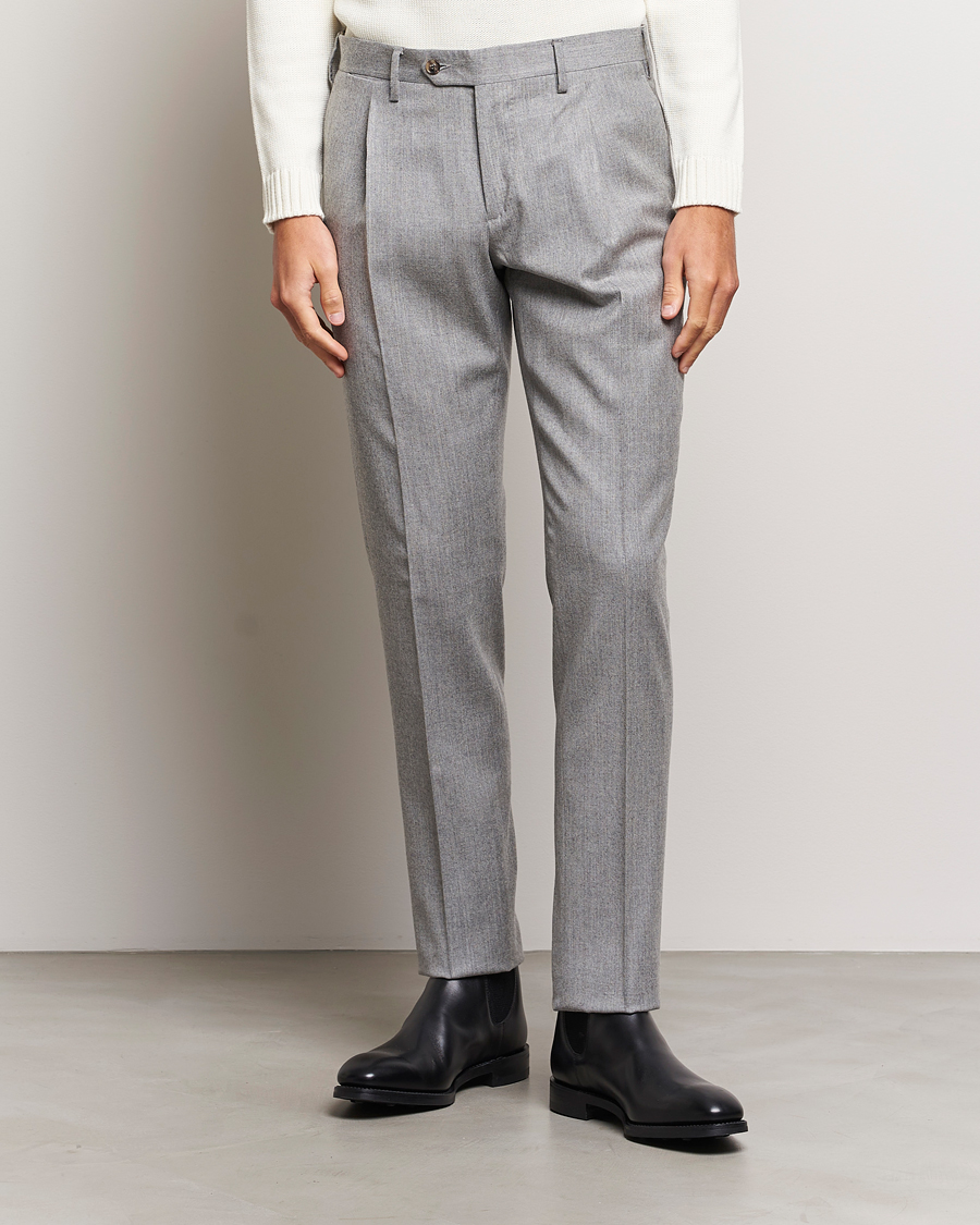 Hombres | Pantalones | Lardini | Wool/Cashmere One Pleat Trousers Light Grey