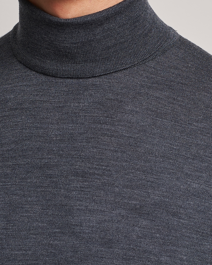Hombres | Jerséis y prendas de punto | John Smedley | Cherwell Extra Fine Merino Rollneck Charcoal