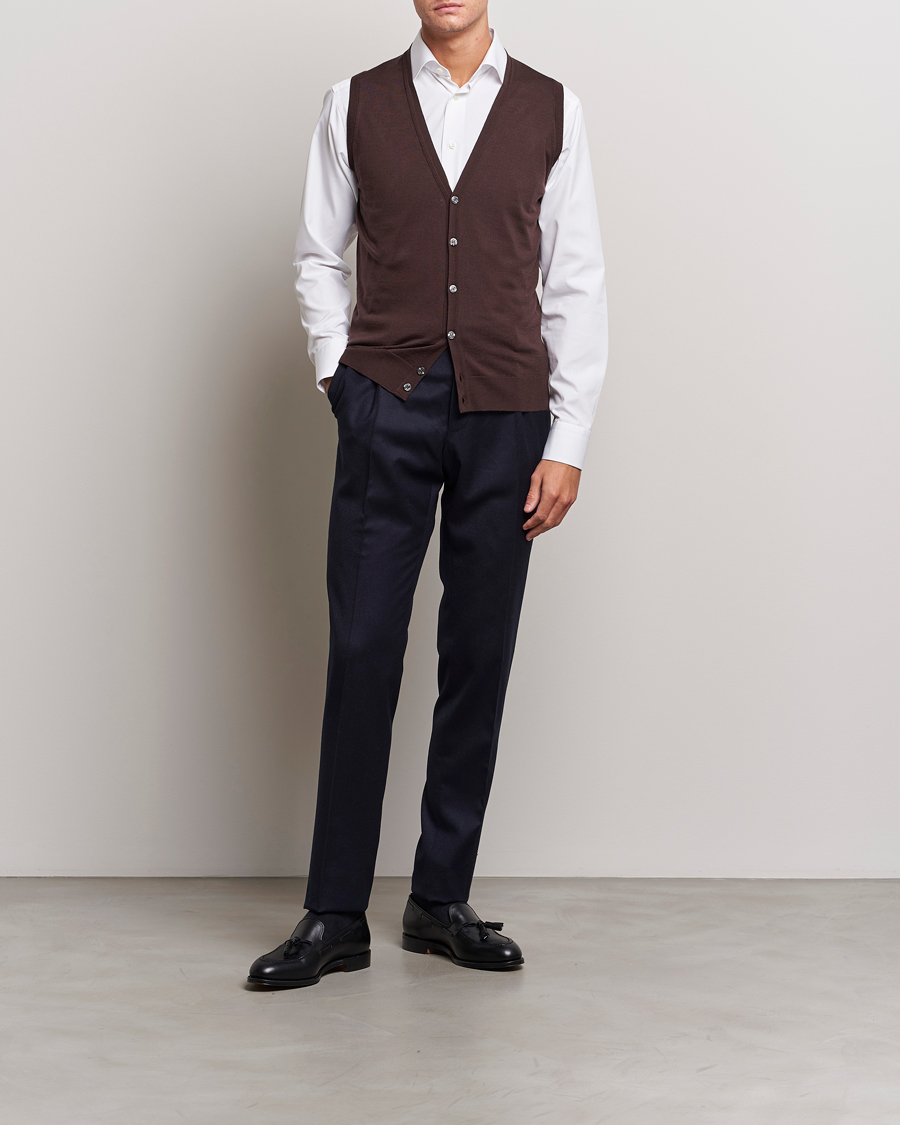 Hombres | Jerséis y prendas de punto | John Smedley | Huntswood Slim Fit Waistcoat Truffle Brown