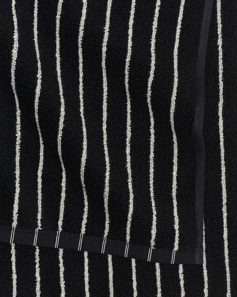 Hombres | Telas | Tekla | Organic Terry Bath Towel Black Stripe