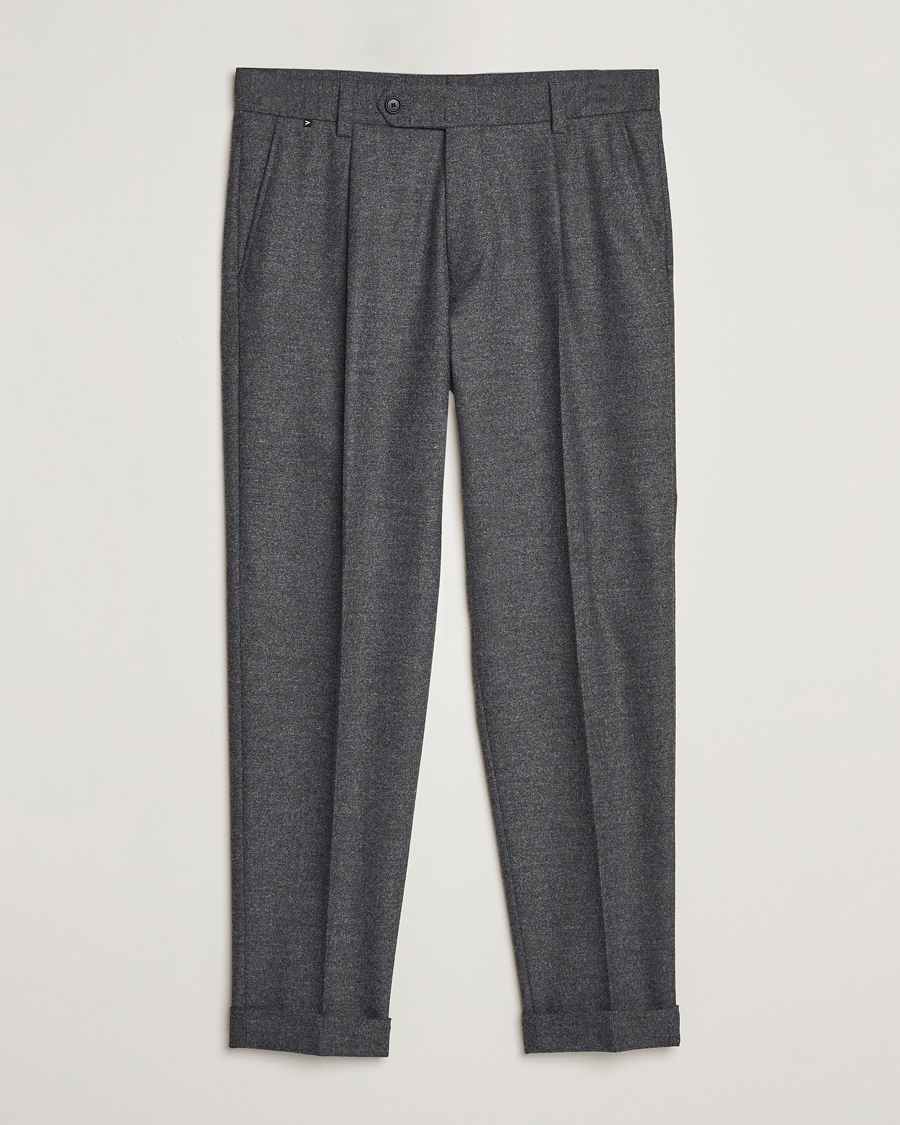 Hombres | Pantalones | BOSS BLACK | Perin Tech Flannel Pleated Trousers Dark Grey