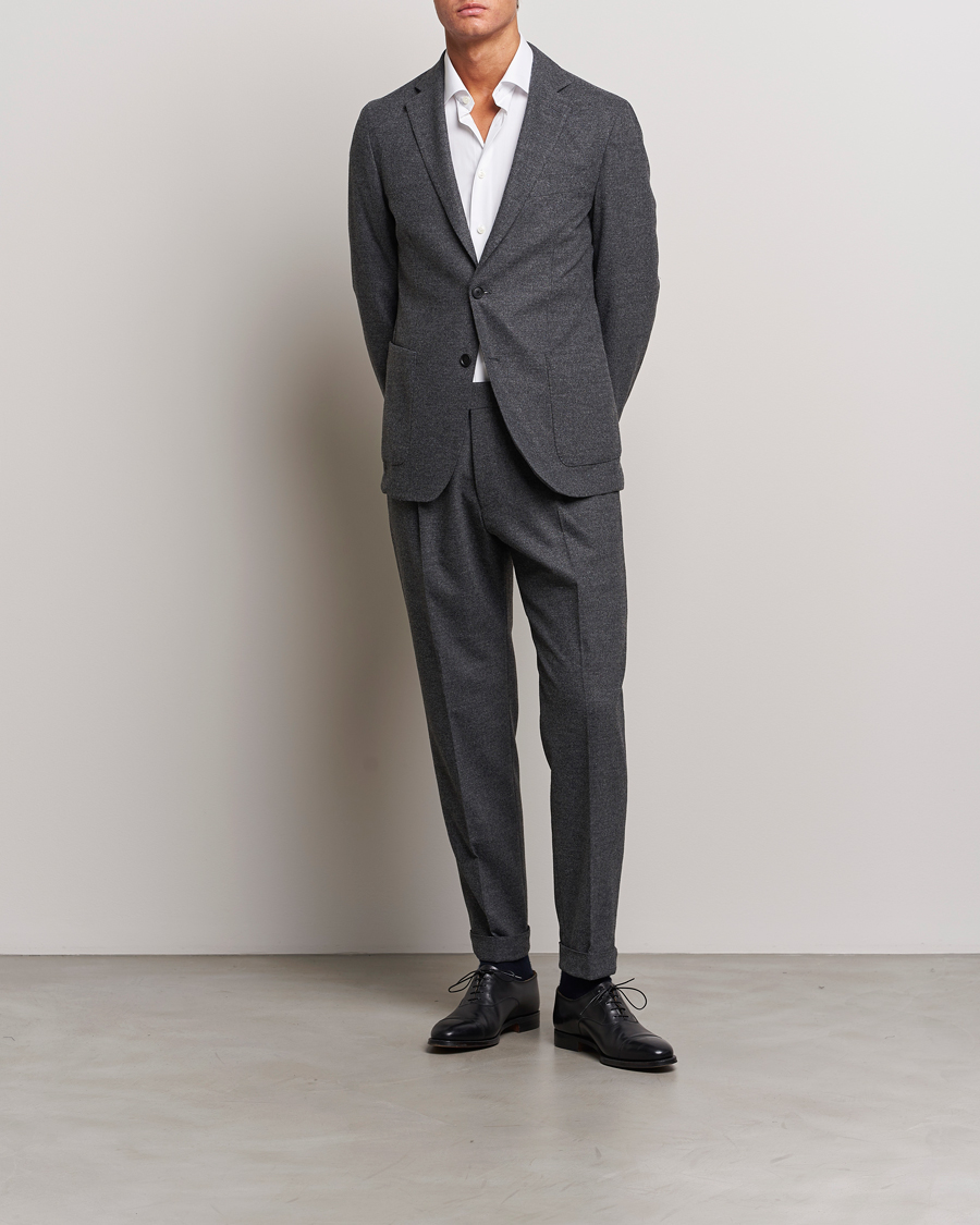 Hombres | Pantalones | BOSS BLACK | Perin Tech Flannel Pleated Trousers Dark Grey