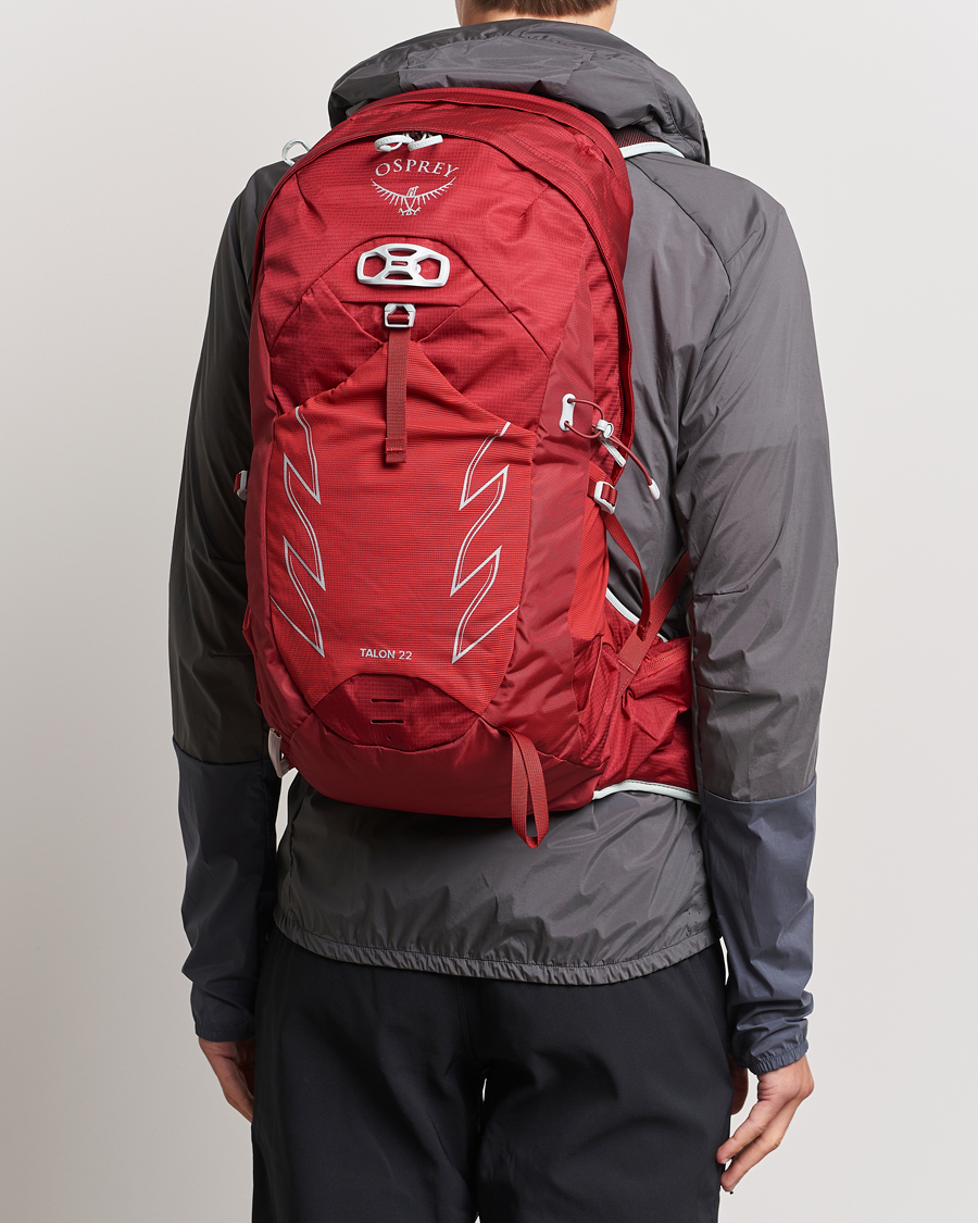 Hombres |  | Osprey | Talon 22 Backpack Cosmic Red