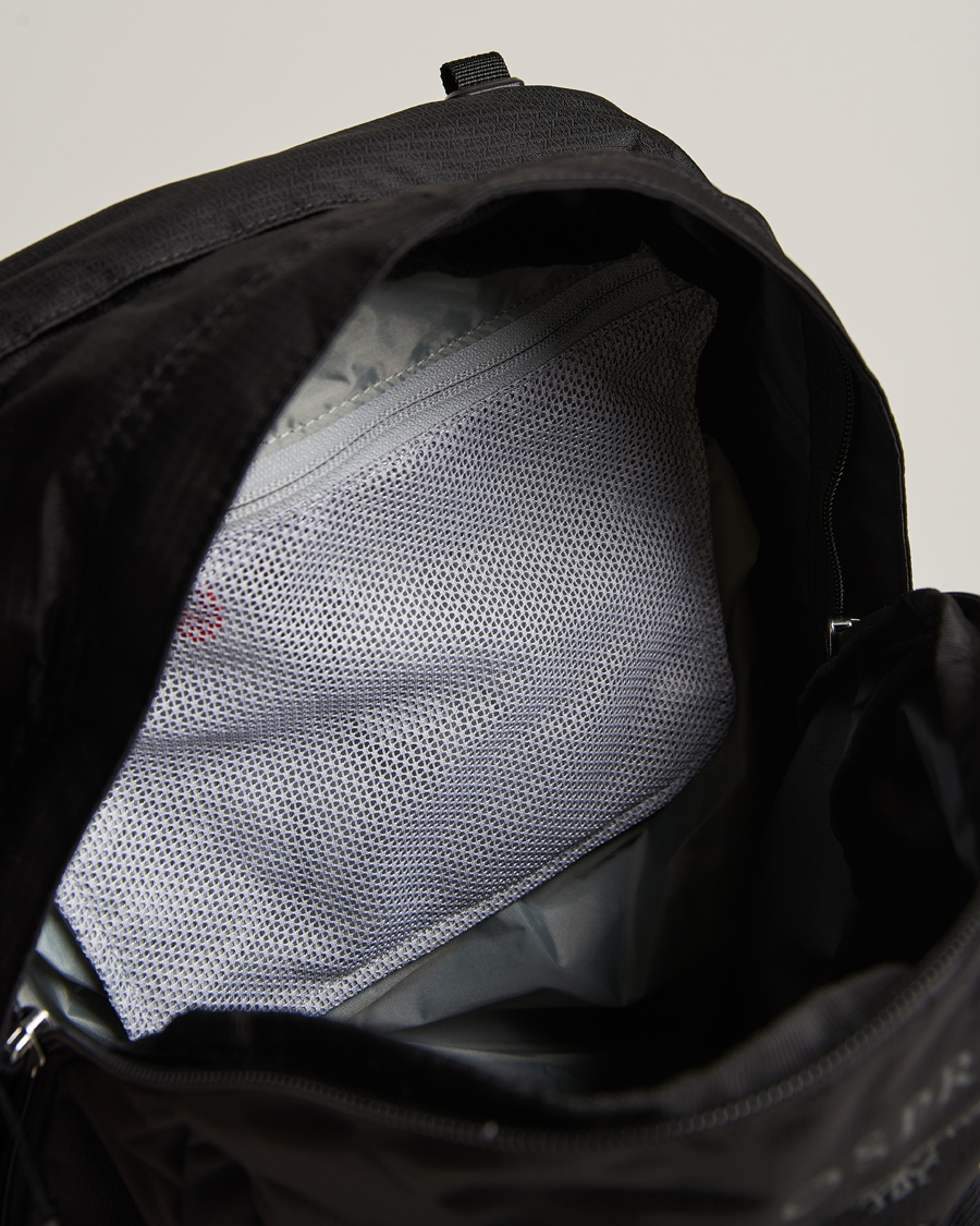 Hombres | Osprey Talon 22 Backpack Stealth Black | Osprey | Talon 22 Backpack Stealth Black