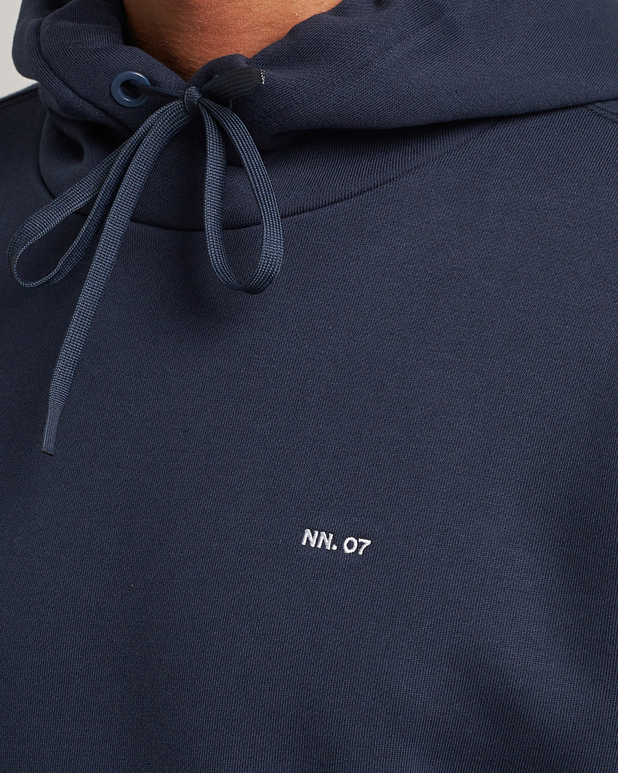 Hombres | Jerséis y prendas de punto | NN07 | Briggs Logo Hoodie Navy Blue