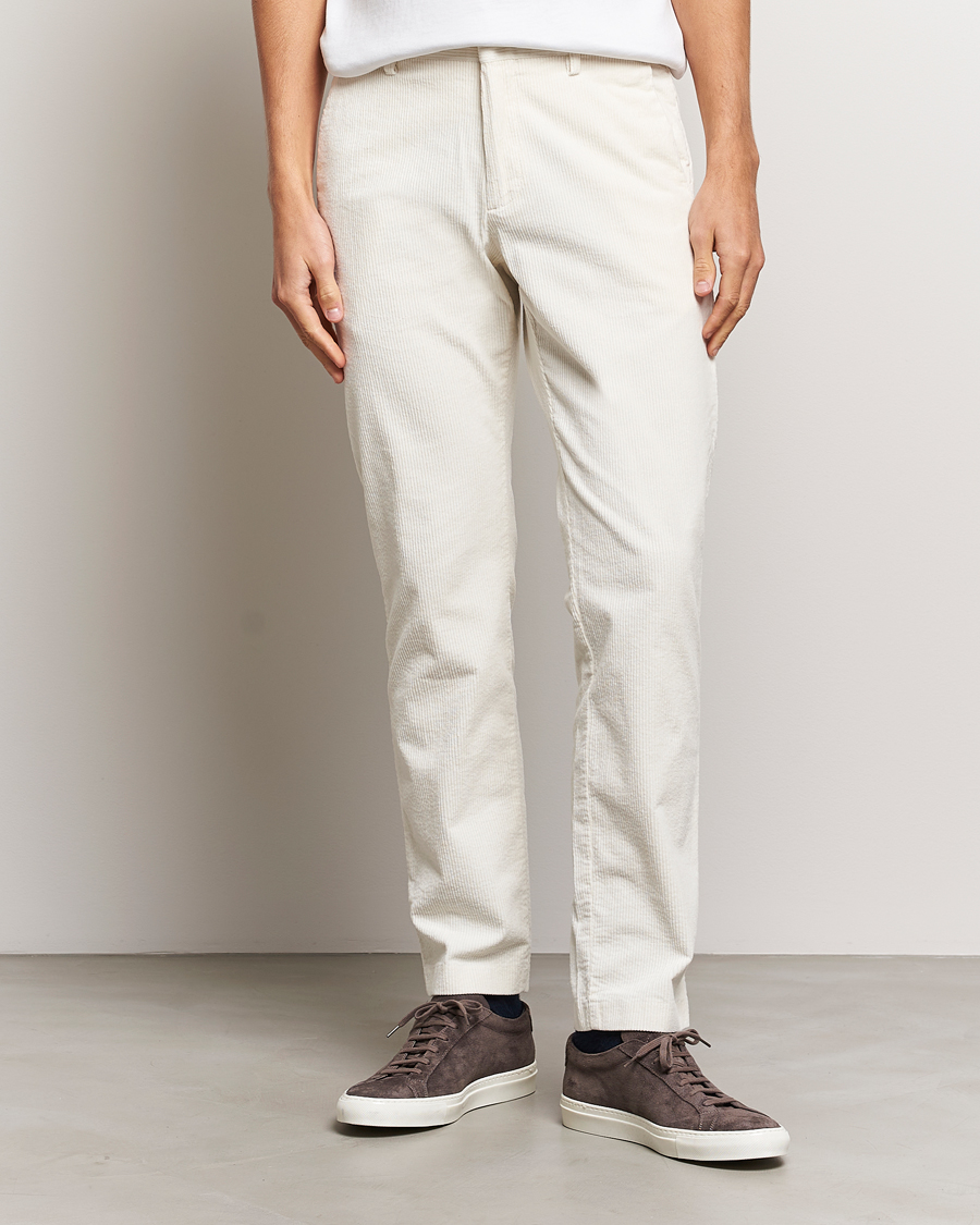 Hombres | Pantalones | NN07 | Theo Regular Fit Corduroy Chinos Off White