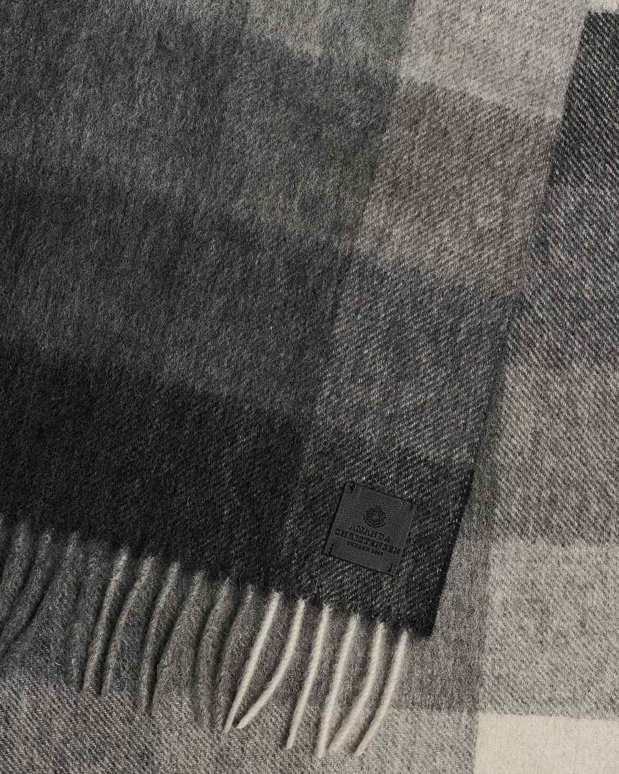 Hombres | Amanda Christensen Merino Wool Block Check Scarf Black/Grey | Amanda Christensen | Merino Wool Block Check Scarf Black/Grey