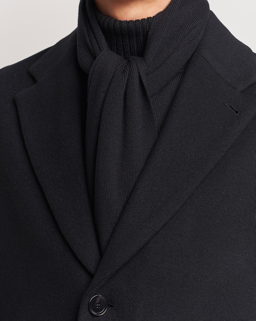 Hombres | Fred Perry Twin Tipped Merino Wool Scarf Black | Fred Perry | Twin Tipped Merino Wool Scarf Black