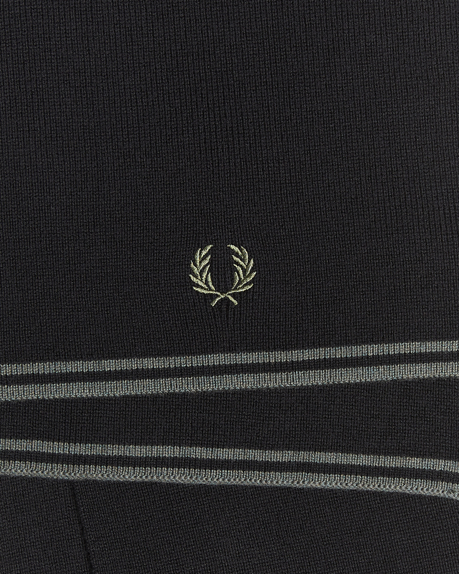 Hombres | Fred Perry Twin Tipped Merino Wool Scarf Black | Fred Perry | Twin Tipped Merino Wool Scarf Black