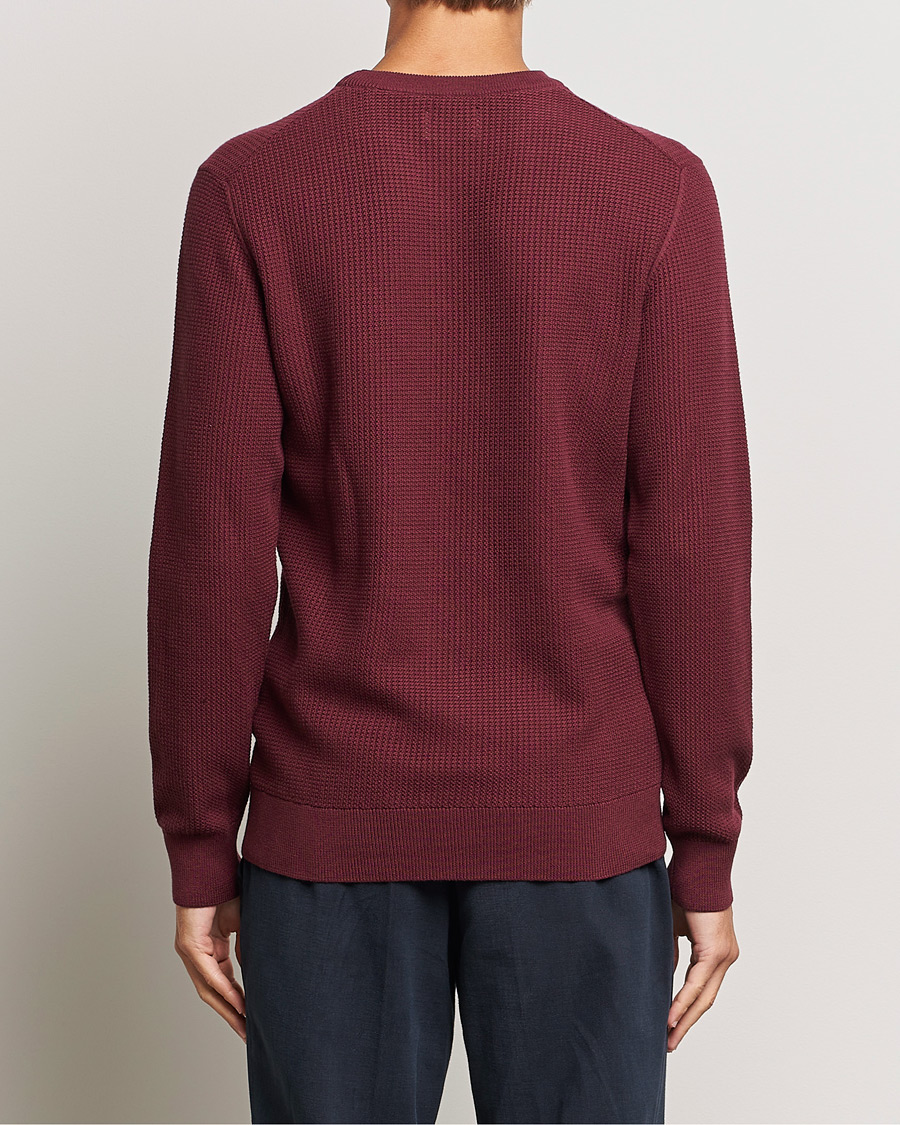 Hombres | Jerséis y prendas de punto | GANT | Cotton Micro Textured Crew Neck Red Shadow