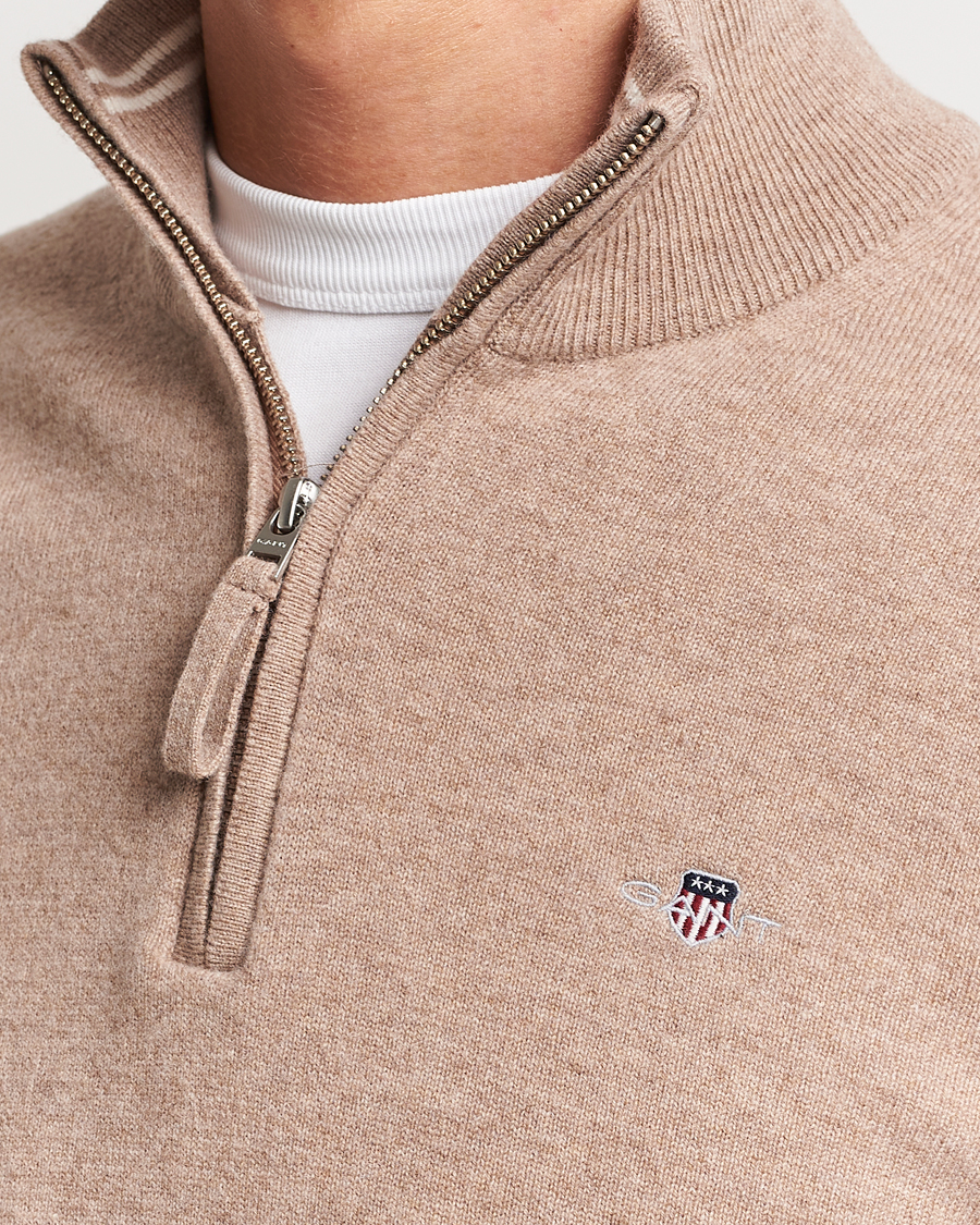 Hombres | Jerséis y prendas de punto | GANT | Lamsbwool Half Zip Dark Sand
