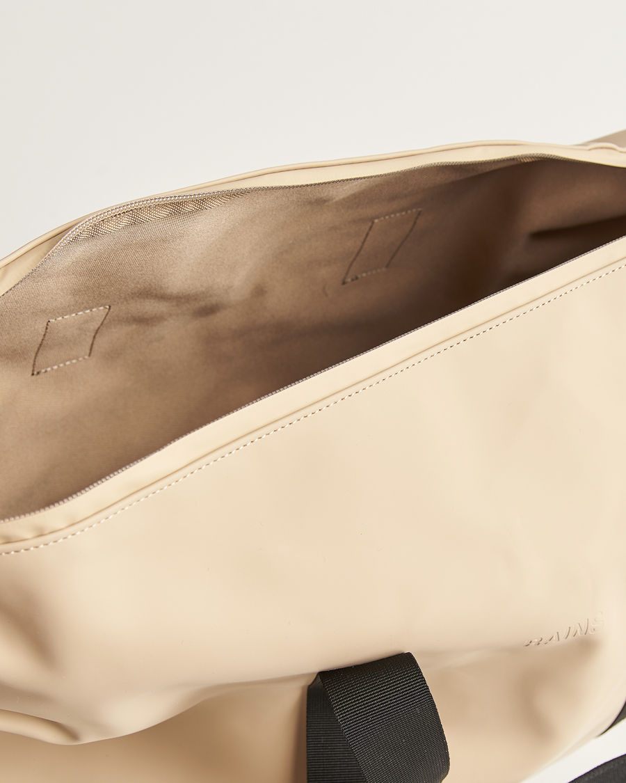Hombres | RAINS Hilo Weekendbag Sand | RAINS | Hilo Weekendbag Sand