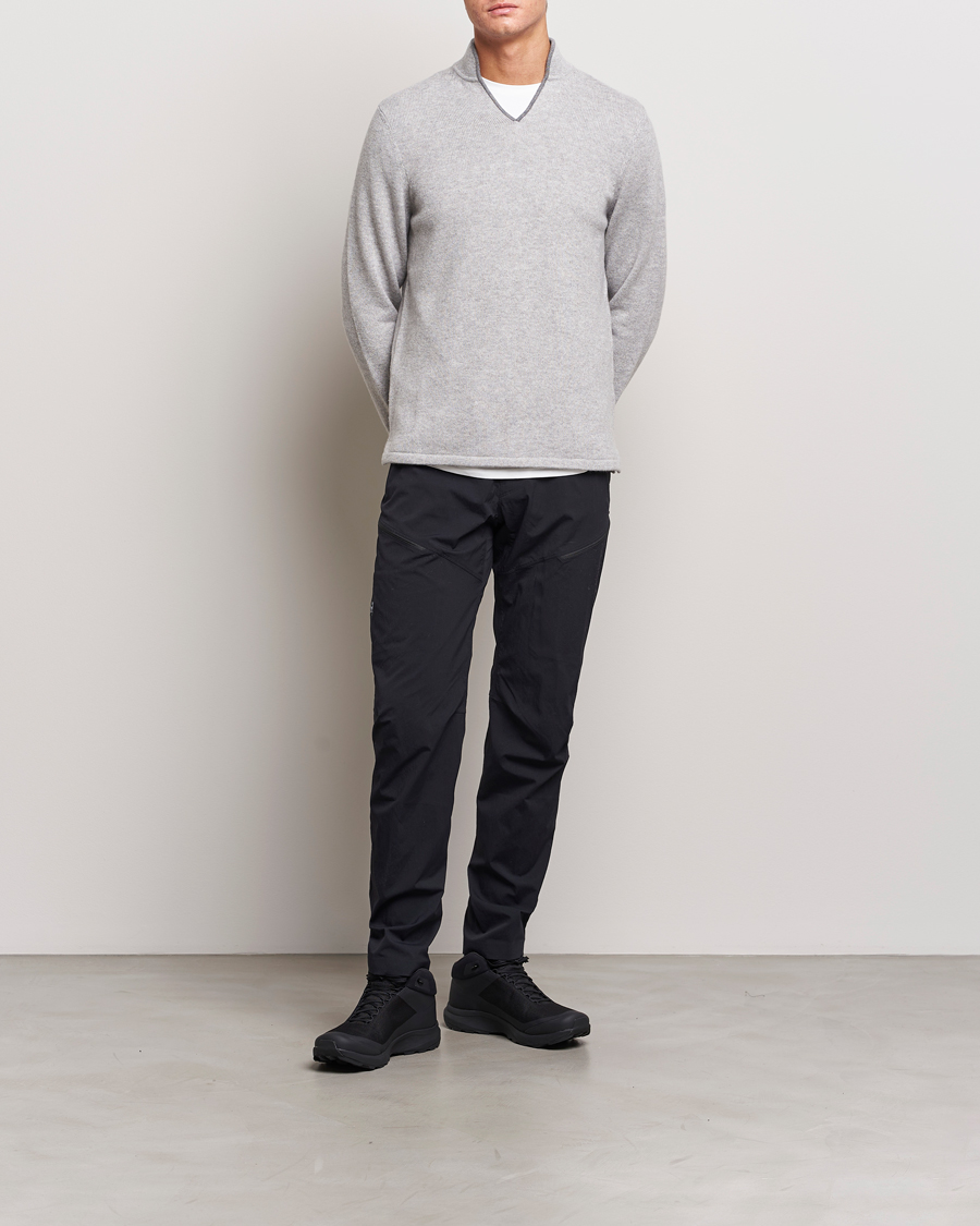 Hombres | Jerséis y prendas de punto | SEASE | Ellen Cashmere Pullover Pearl Grey