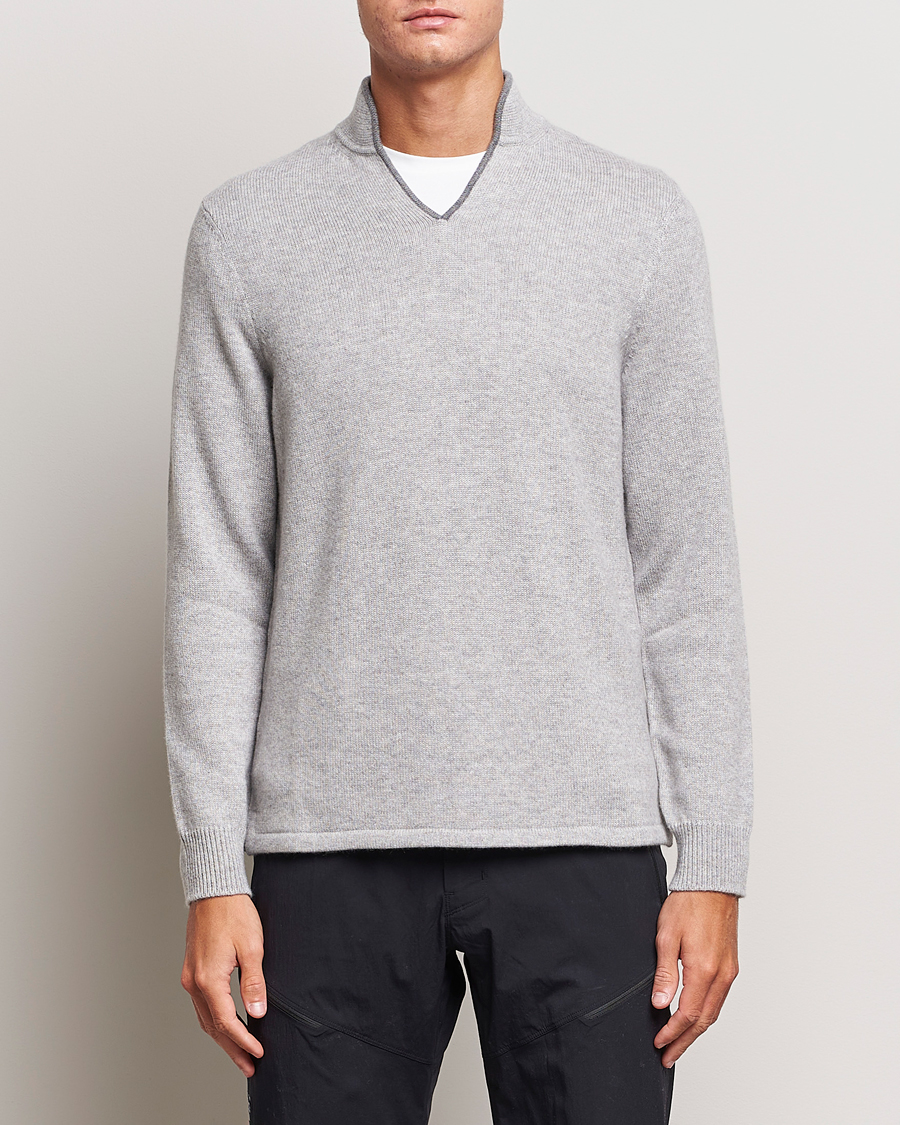 Hombres | Jerséis y prendas de punto | SEASE | Ellen Cashmere Pullover Pearl Grey