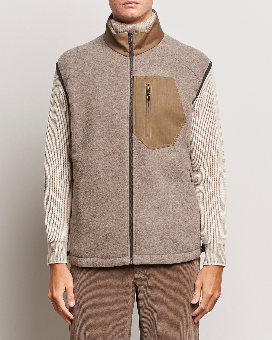 Hombres | Abrigos y chaquetas | SEASE | Explorer Cashmere Fleece Vest Oyster