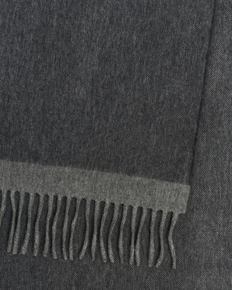 Hombres | Begg & Co Solid Board Wool/Cashmere Scarf Flannel Charcoal | Begg & Co | Solid Board Wool/Cashmere Scarf Flannel Charcoal